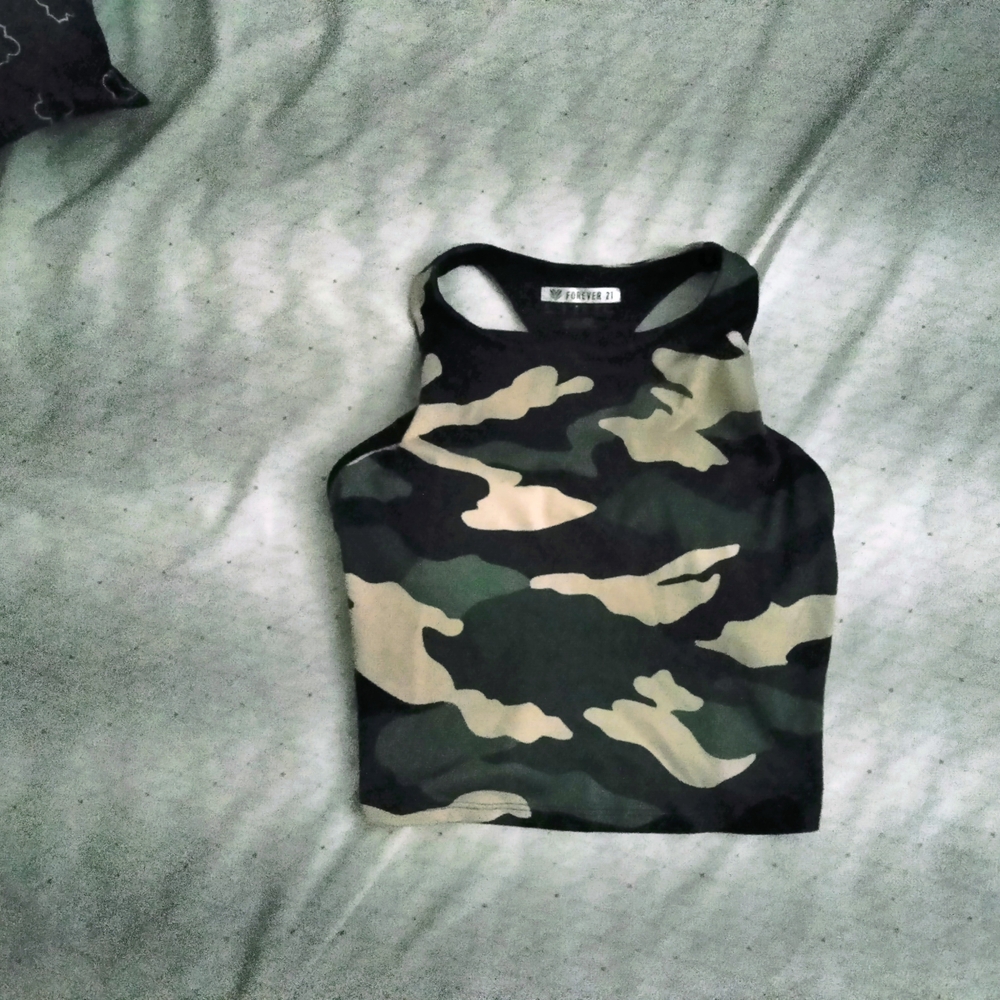 Forever 21 Camouflage Crop Top